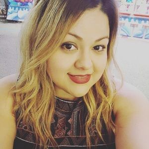 Meet your Posher, Luisa